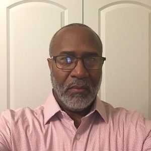 Meet your Posher, Dennis